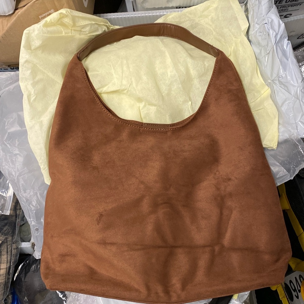 New-Velvet single shoulder bag with a makeup bag
